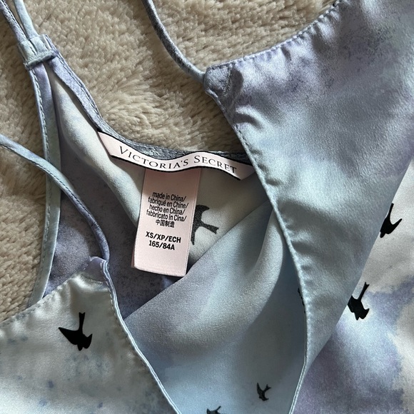 Victoria’s Secret Sky Blue Cami - Picture 7 of 9